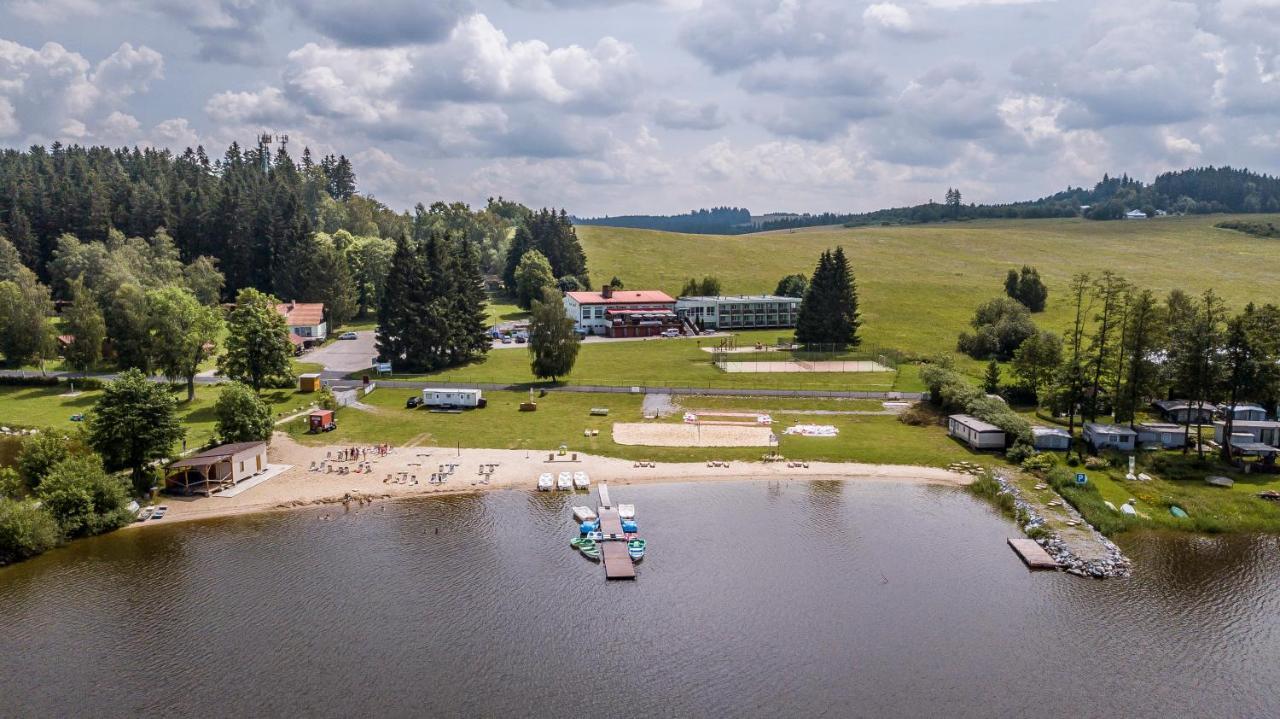 Hotel Racek Černá v Pošumaví المظهر الخارجي الصورة